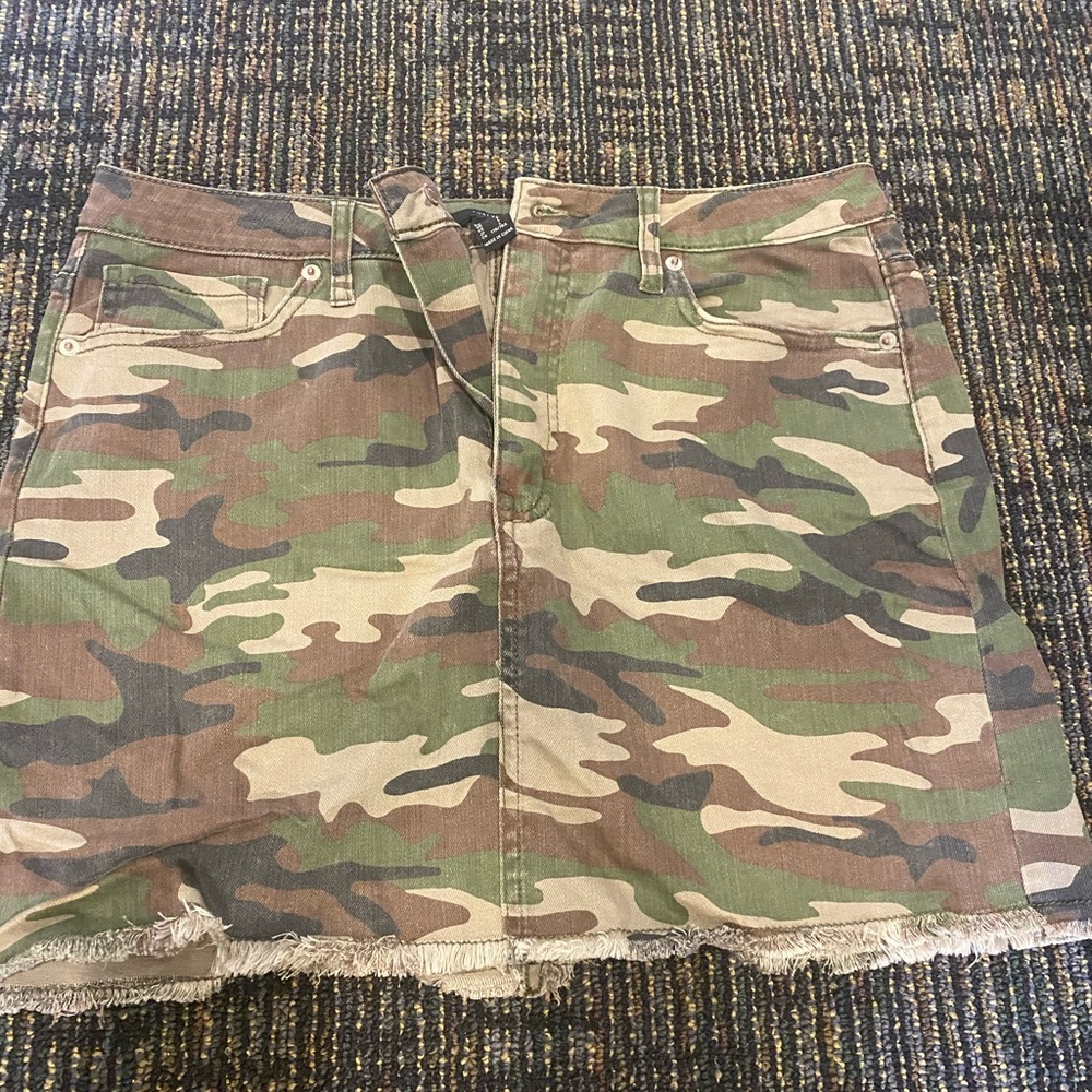 Forever 21 skirt